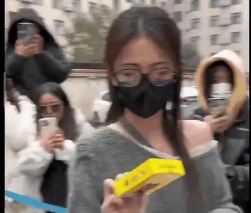 韩国娱乐八卦吃瓜事件,揭秘近期热门八卦事件背后的真相